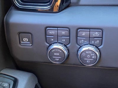 2025 GMC Sierra 1500 4WD Crew Cab Standard Box AT4