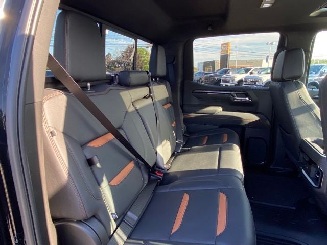 2025 GMC Sierra 1500 4WD Crew Cab Standard Box AT4