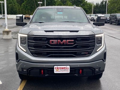 2023 GMC Sierra 1500 4WD Crew Cab Standard Box AT4