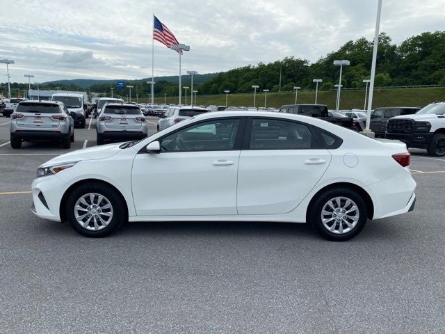 2023 Kia Forte LX
