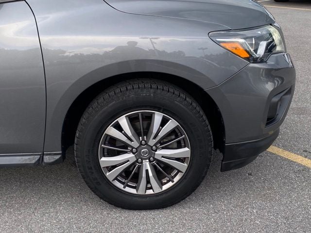 2019 Nissan Pathfinder SV