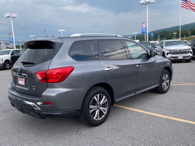 2019 Nissan Pathfinder SV