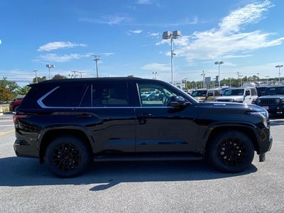 2024 Toyota Sequoia SR5