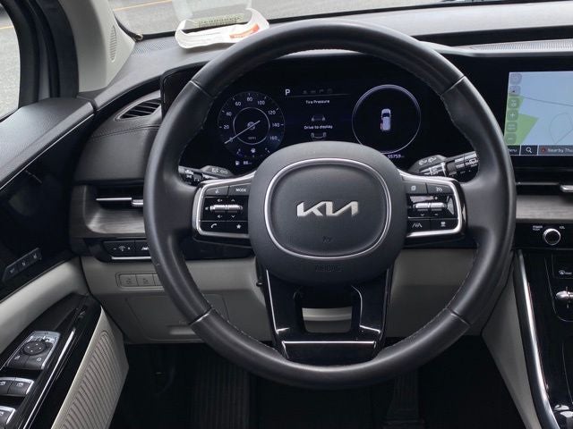2023 Kia Carnival SX